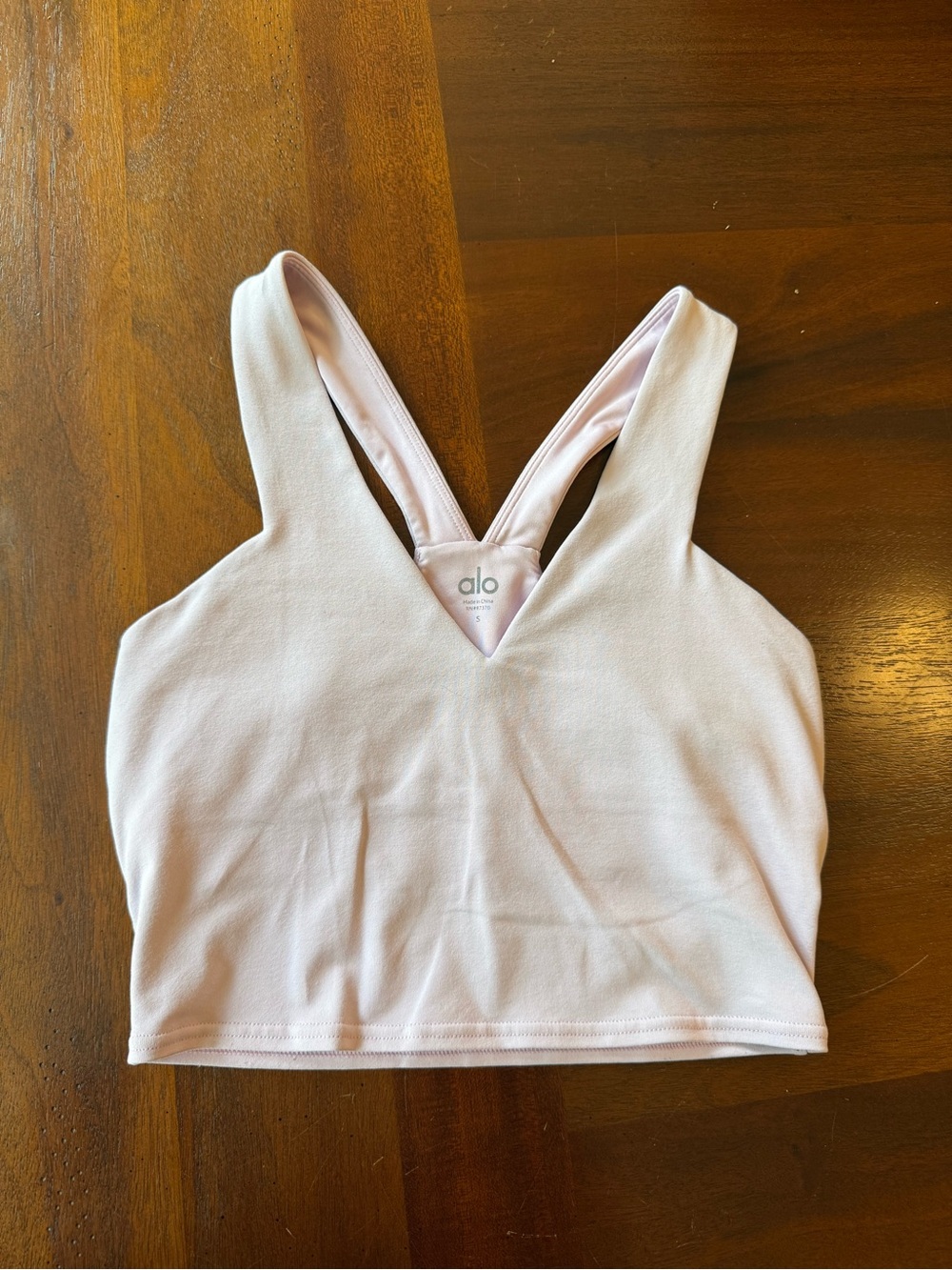 ALO Yoga Pale Pink V‑Neck Crop Tank